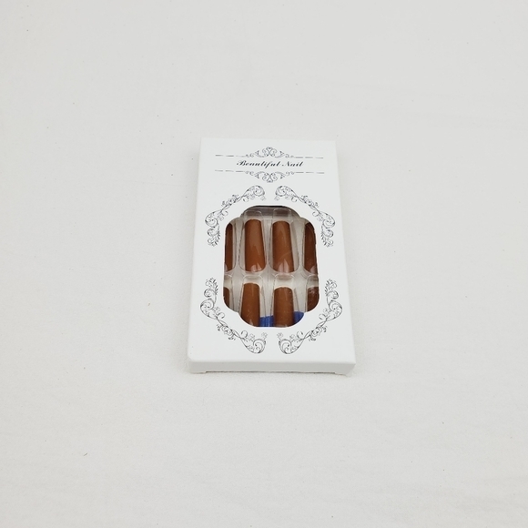 24 Pieces Fake Press On Nails - Picture 4 of 7